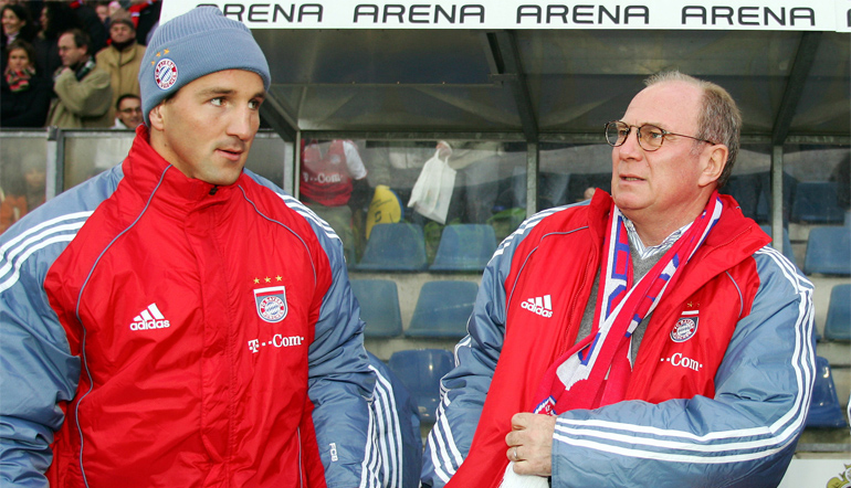 Uli Hoeneß an der Seite von Bayerns Jens Jeremis