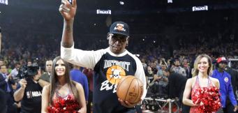 Rodman zurück bei den Pistons