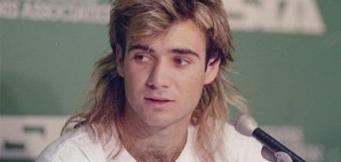 Andre Agassi bei einer Pressekonferenz