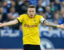 Auch Marco Reus höchstpersönlich kann es nicht fassen. Der BVB-Kapitän trifft wieder!